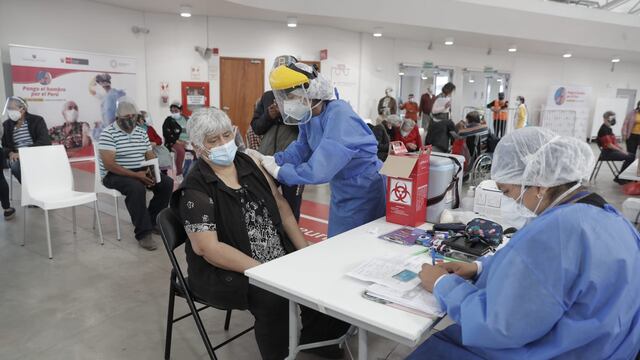 Más de 3 millones 715,000 peruanos fueron inmunizados contra el coronavirus