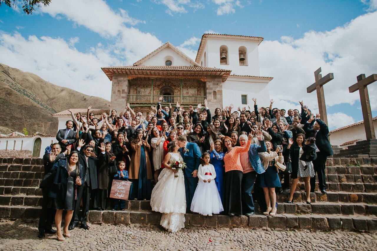 Parejas deciden casarse en el país natal de uno de los novios. Foto: Norman Parunov