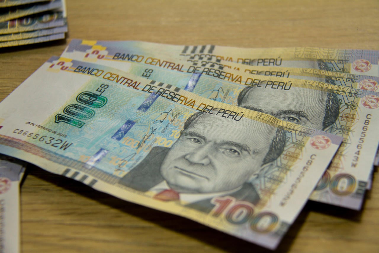 ¿Dónde ganas más con S/1,000: cuentas de ahorro, plazo fijo o invirtiendo en factoring?