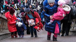 Putin anuncia pago mensual a los refugiados ucranianos hasta finales de 2022