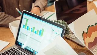 1 de cada 4 empresas ha reducido salarios en Estados Unidos: la mitad ha recortado beneficios