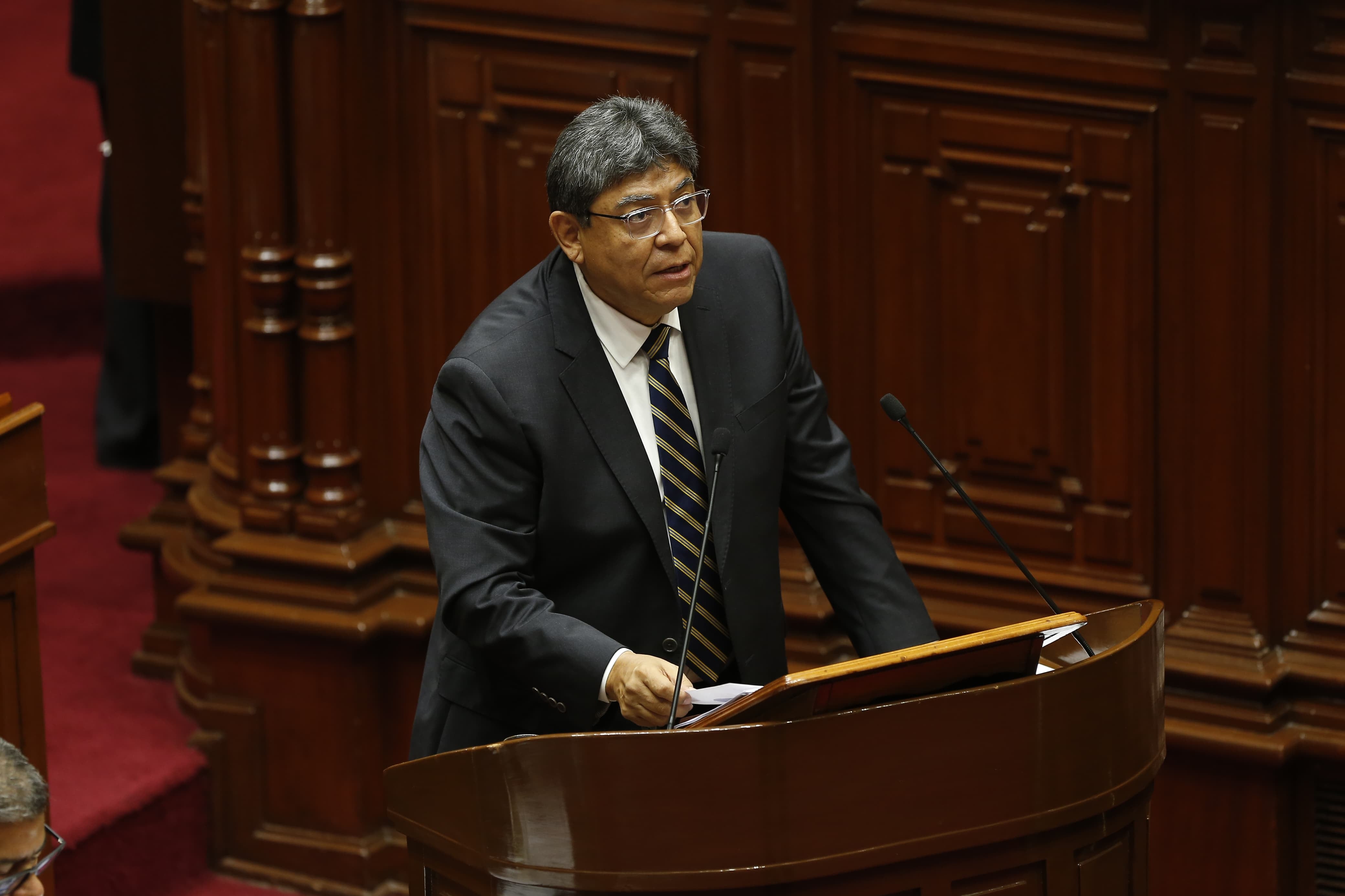 Elmer Cuba, ministro del MEF, en el Congreso. Foto: César Campos/@photo.gec