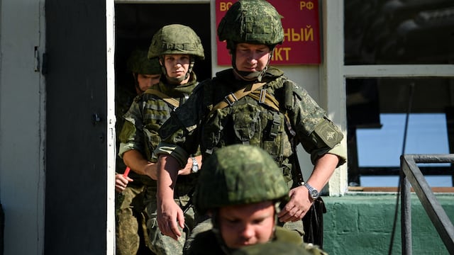 Guerra en Ucrania: más de 200,000 rusos se suman a fuerzas armadas
