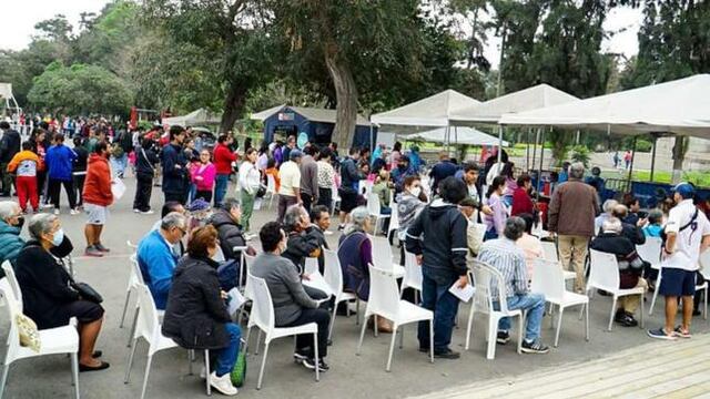 Ministro de Salud sobre 99% de peruanos con SIS: “Hospitales no se dan abasto”