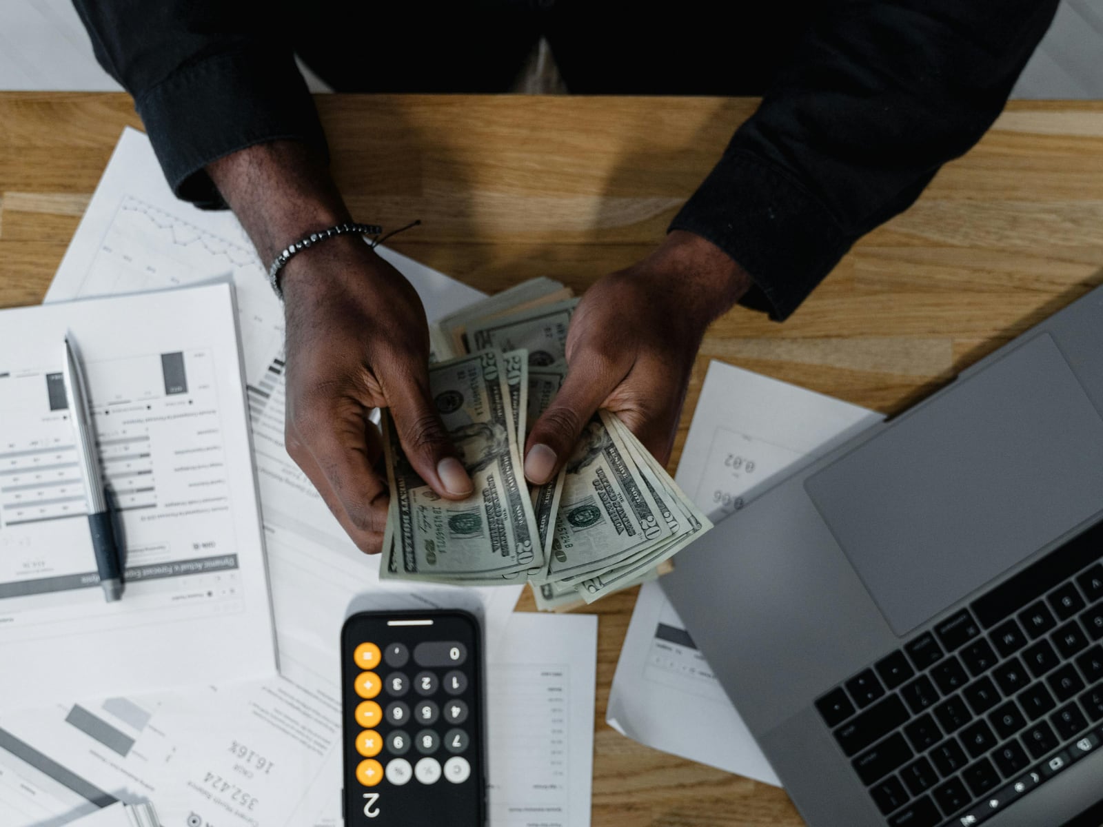 La información correcta sobre el Seguro Social es crucial para asegurar tu futuro financiero (Foto: Pexels)