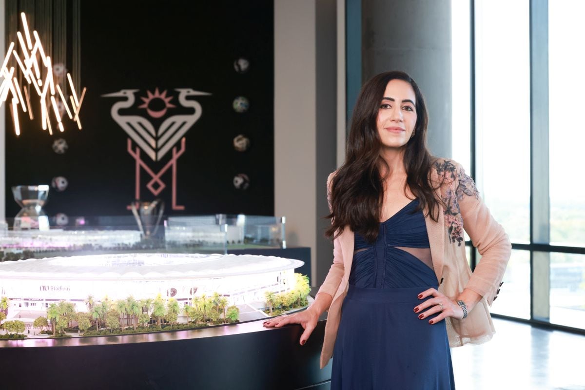 Cristina Junqueira, cofundadora y directora ejecutiva de Nu Holdings para EE. UU., en Miami, Florida, EE. UU., el lunes 2 de marzo de 2026. El Inter Miami CF, equipo del astro Lionel Messi, firmó un acuerdo con Nu Holdings que otorga al gigante de la tecnología financiera los derechos de nombre del nuevo estadio del equipo y espacio en sus famosas camisetas rosas. Fotógrafa: Ysa Pérez/Bloomberg