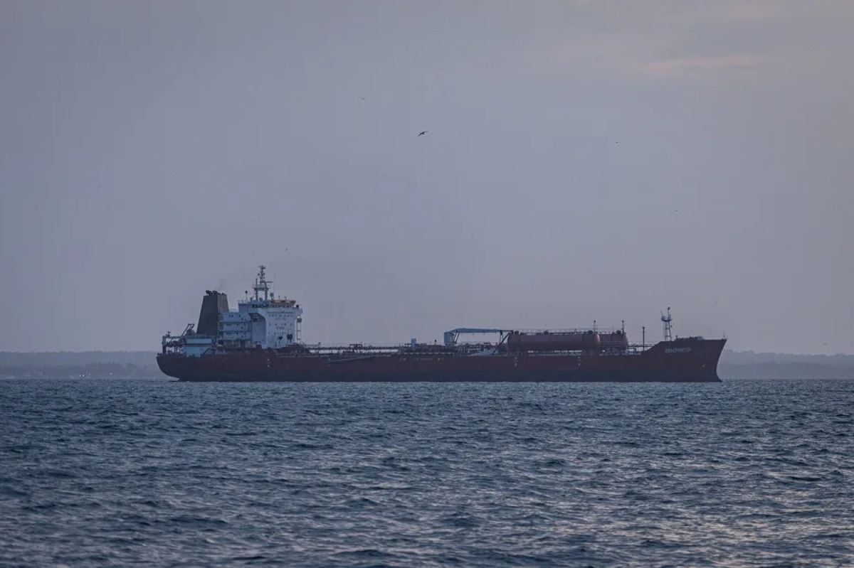 El mandatario estadounidense afirmó que 50 millones de barriles de crudo venezolano están en tránsito hacia Houston. Foto: EFE/ Referencial.