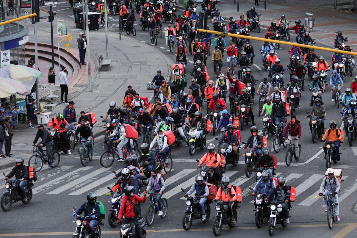 Delivery workers for Rappi and other delivery apps protest as part of a strike to demand better wages and working conditions, amid the coronavirus disease (COVID-19) outbreak, in Bogota, Colombia August 15, 2020. (REUTERS/Luisa Gonzalez).