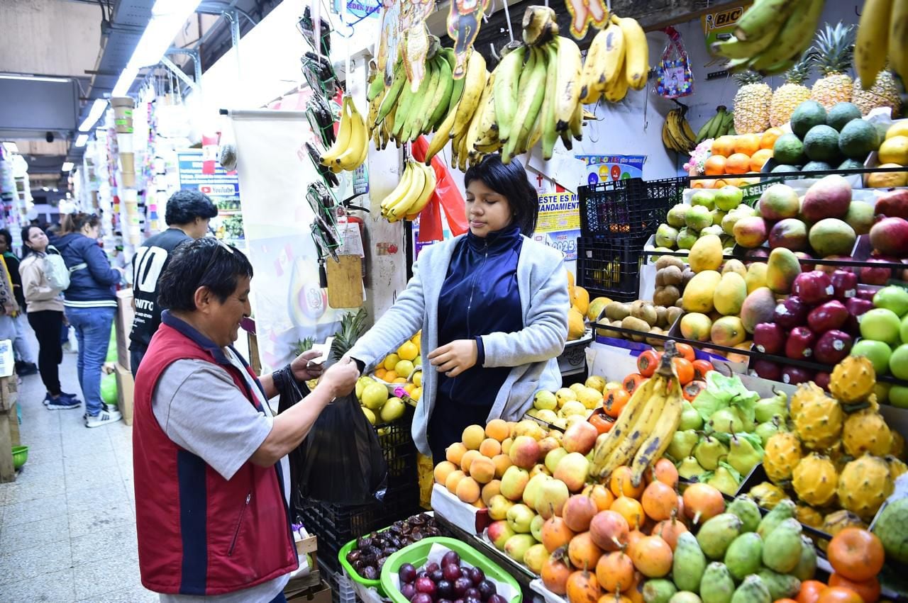 En febrero, tanto la inflación total como la subyacente se aceleraron hasta 2.2% interanual, máximos en 15 meses y un año, respectivamente.
Inflación. | Gob.pe