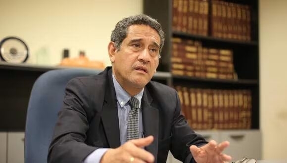 Mesías Guevara encabeza la lista del Partido Morado. Foto: GEC.