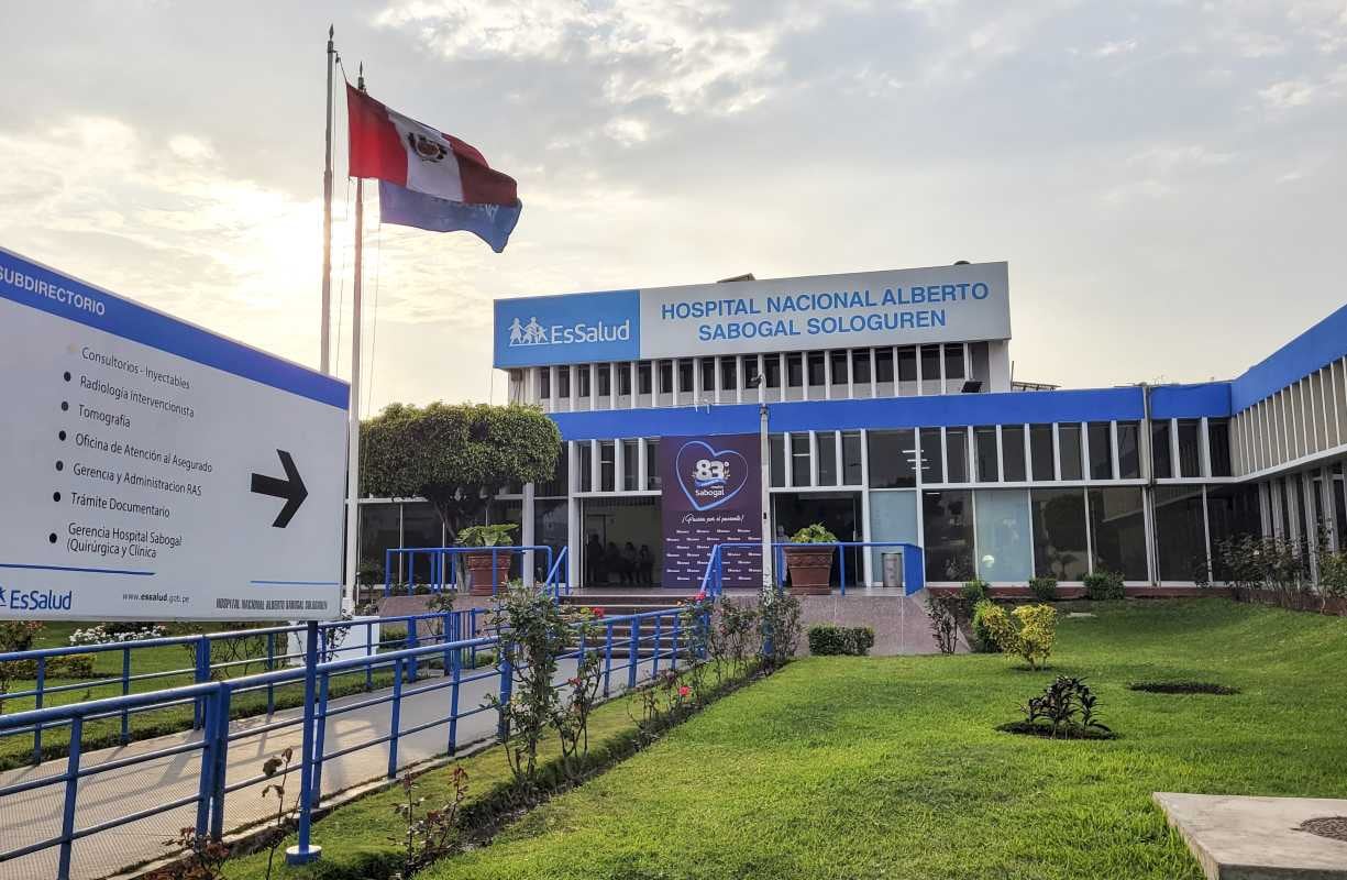 Contraloría investigará denuncias por falta de medicamentos en el hospital Sabogal. Foto: EsSalud