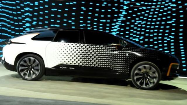 CES 2017: Novel empresa Faraday presenta su innovador auto eléctrico
