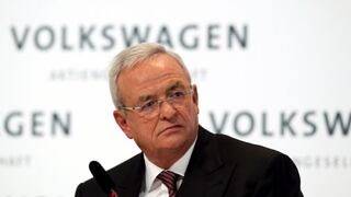 CEO de Volkswagen renuncia por escándalo de modelos diésel