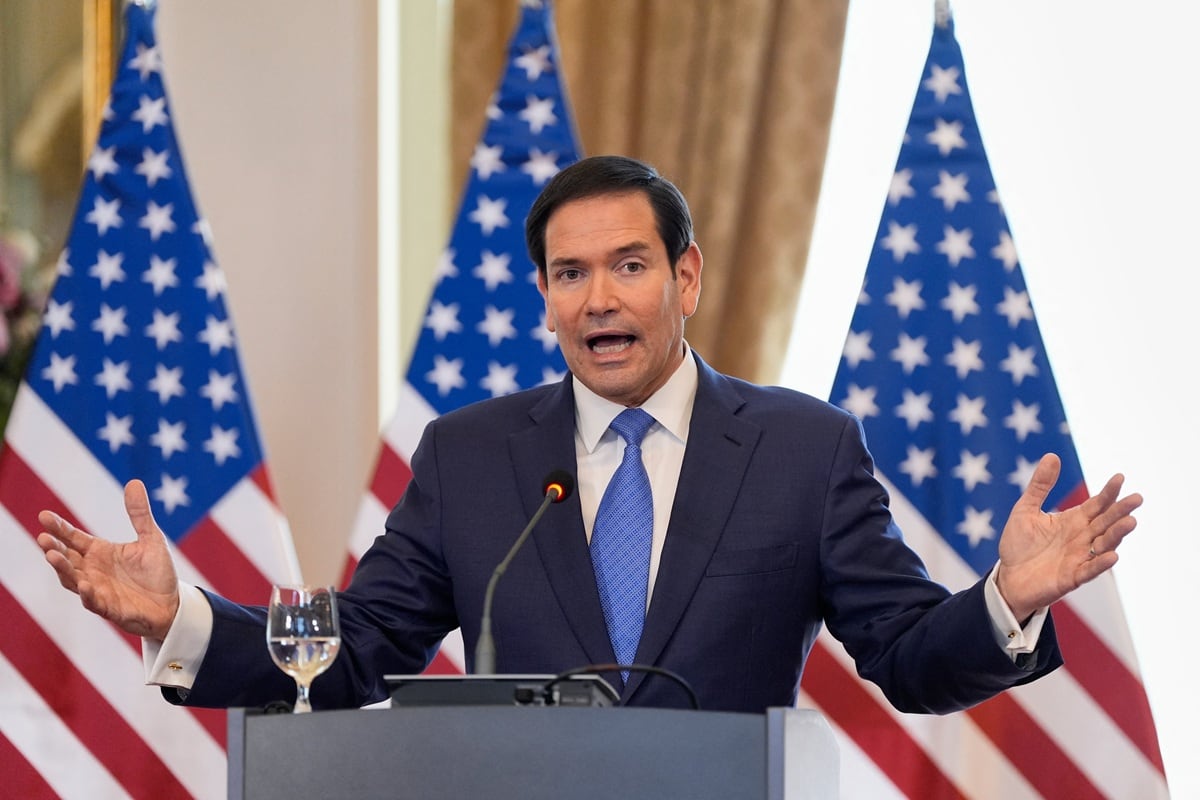 El secretario de Estado de Estados Unidos, Marco Rubio, habla durante una conferencia de prensa en Bratislava, Eslovaquia, el 15 de febrero de 2026. (Alex Brandon / POOL / AFP)