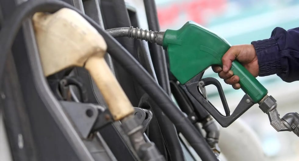 Gobierno de Fujimori impulsará fondo para estabilizar precios de combustibles ante alza del petróleo