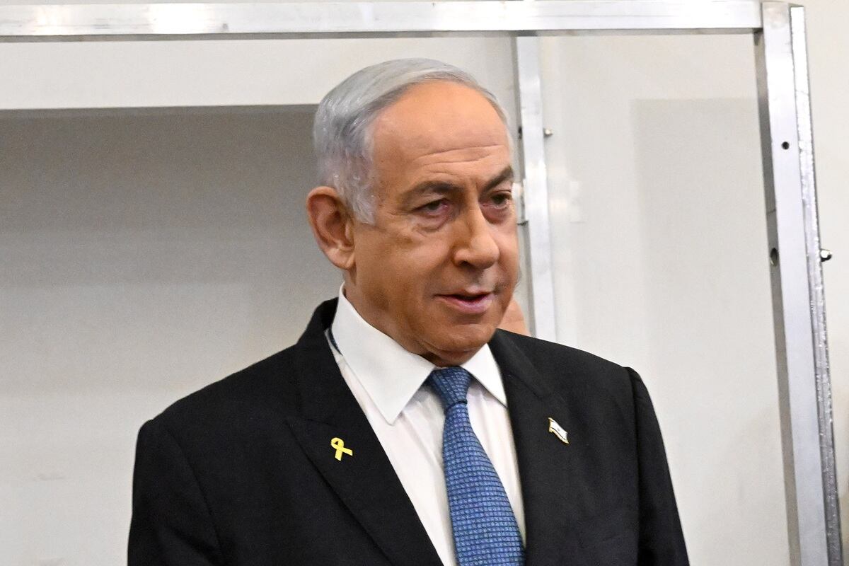 Netanyahu thanks Trump sending 900 kilos bombs and their commitment to peace Netanyahu thanks Trump sending 900 kilos bombs and their commitment to peace