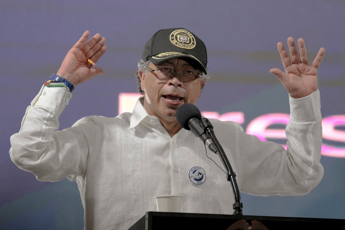 La propuesta de Petro incluía cambios en la recaudación del Impuesto al Valor Agregado (IVA). (JOAQUIN SARMIENTO / AFP)