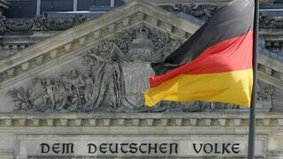 Alemanes protestan contra medidas de rescate al euro