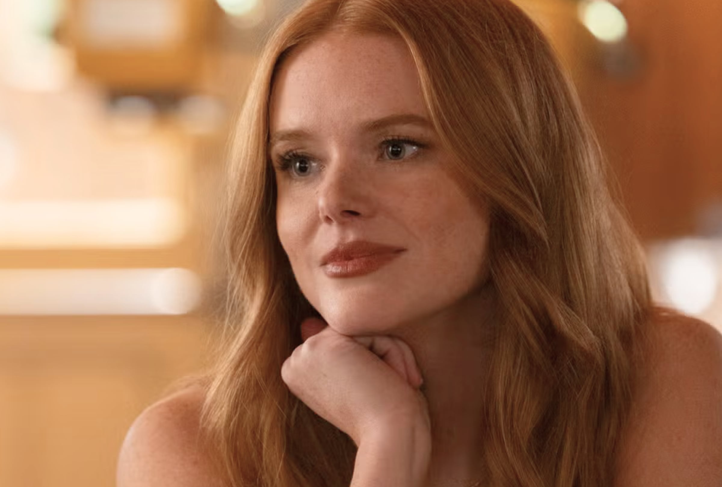 Abigail Cowen como Delilah en una escena de la serie "Every Year After" (Foto: Amazon MGM Studios / Reunion Pacific Entertainment)