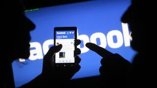 Acciones de Facebook superaron valor de OPI por primera vez desde su debut en bolsa