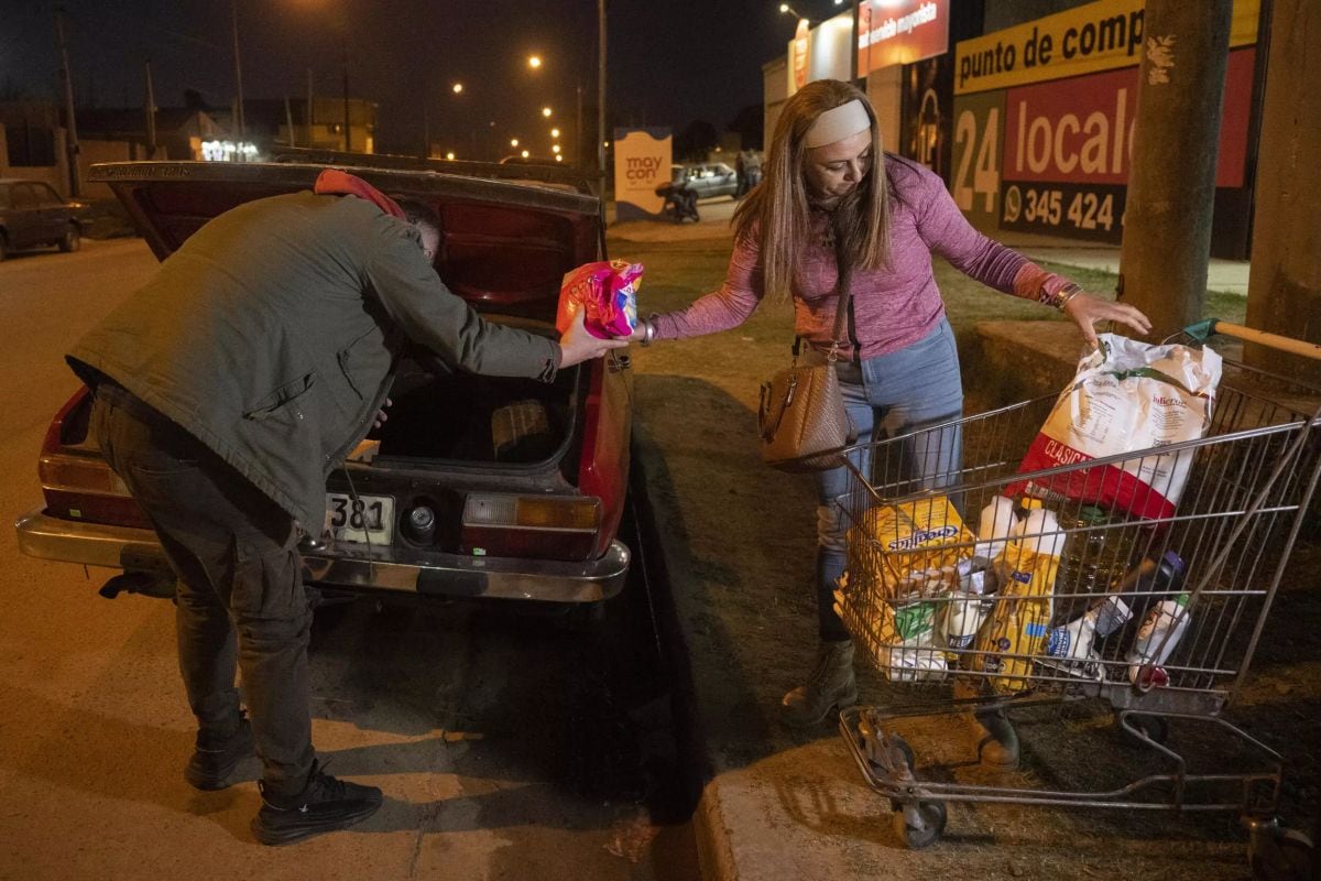 El último relevamiento de la UCU, de julio, mostró que Salto estaba 126% más caro. (Foto: AFP)