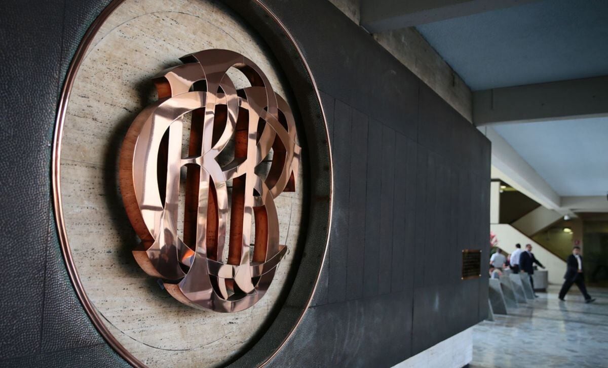 1 de abril del 2011. Hace 15 años. Para BCR no habrá mucha volatilidad del dólar.