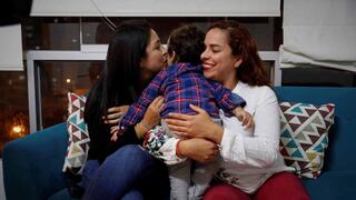 Obstáculos y trabas, la vida de los niños peruanos con dos madres