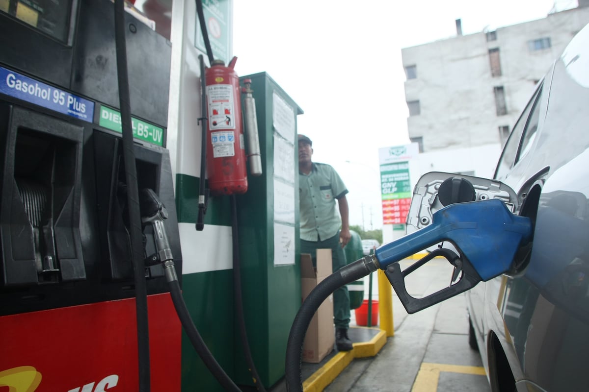 Indecopi supervisará acaparamiento y especulación en combustibles. (Foto: GEC)