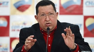 Hugo Chávez vuelve sorpresivamente a Venezuela