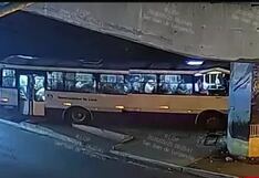 Bus del Corredor Morado impactó contra estructura de la Línea 1 del Metro de Lima