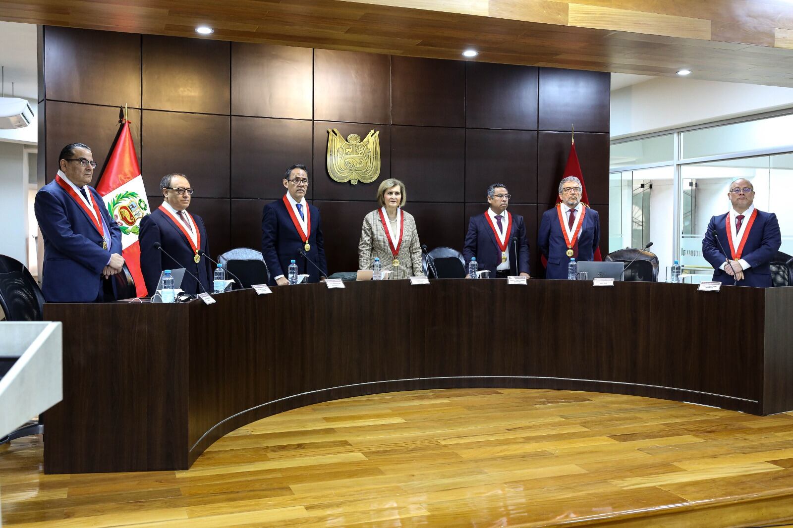 El pleno del Tribunal Constitucional acogió la demanda competencial que interpuso el Ejecutivo contra el Ministerio Público y Poder Judicial.