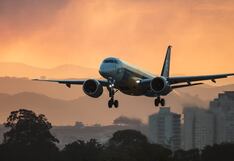 Brasileña Embraer niega proyecto para fabricar un avión mayor y competir con Boeing