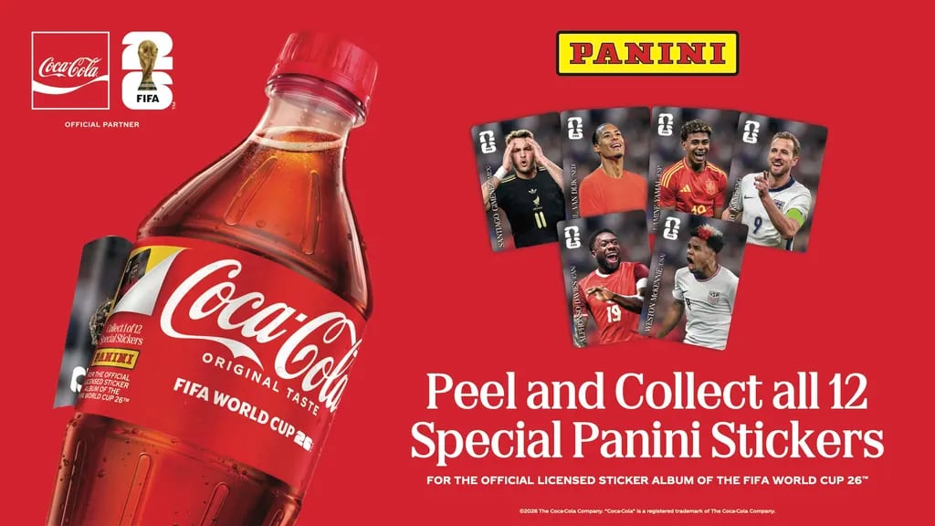 Coca Cola se une a Panini y reparte en sus botellas 12 figuritas exclusivas (Foto: Mercado Negro)
