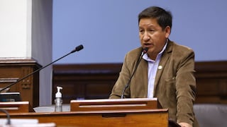 Guido Bellido renuncia a la bancada de Perú Libre “por razones de convicción y conciencia”
