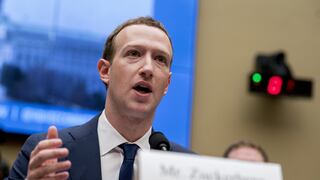 Presentan demanda contra Facebook luego de que desplome de acciones sacudió al mercado