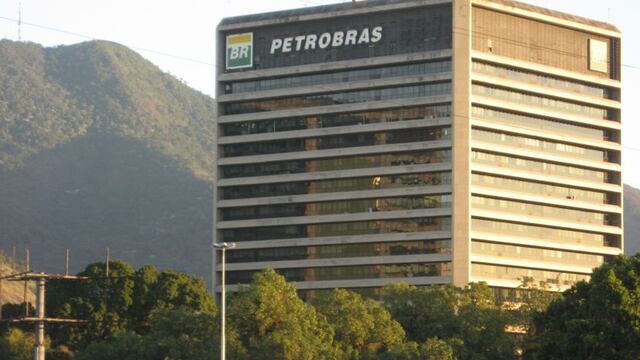 El presidente de Petrobras renuncia y facilita cambio promovido por Bolsonaro