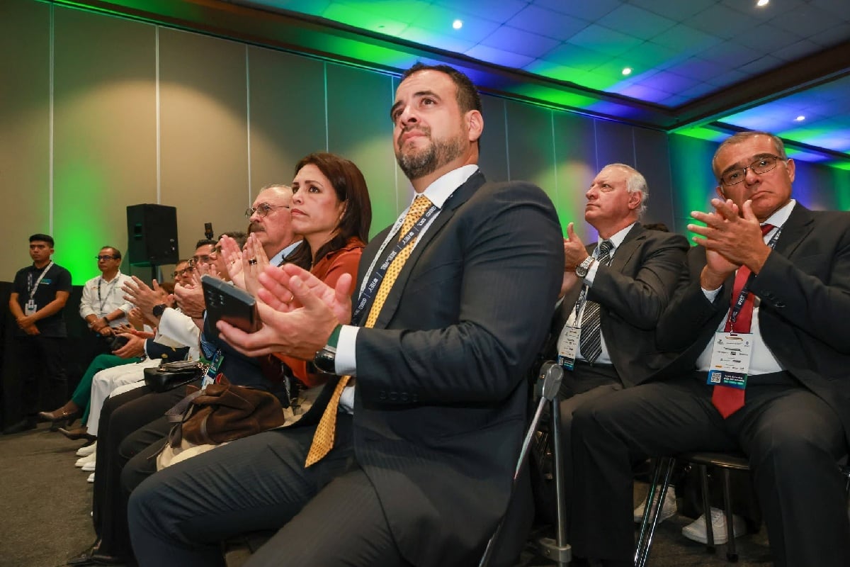 A lo largo de la jornada, los participantes coincidieron en la necesidad de impulsar reformas que faciliten la inversión privada, promuevan la innovación y fortalezcan las condiciones para el crecimiento económico. (Foto: SNI)