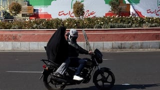 Irán pide a civiles alejarse de zonas que albergan instalaciones militares de EE.UU.