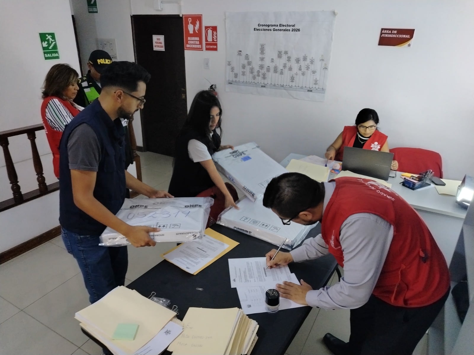 Las audiencias de recuento se realizan cuando hay observaciones o solicitudes sobre los resultados de determinadas mesas de sufragio. Foto: JNE