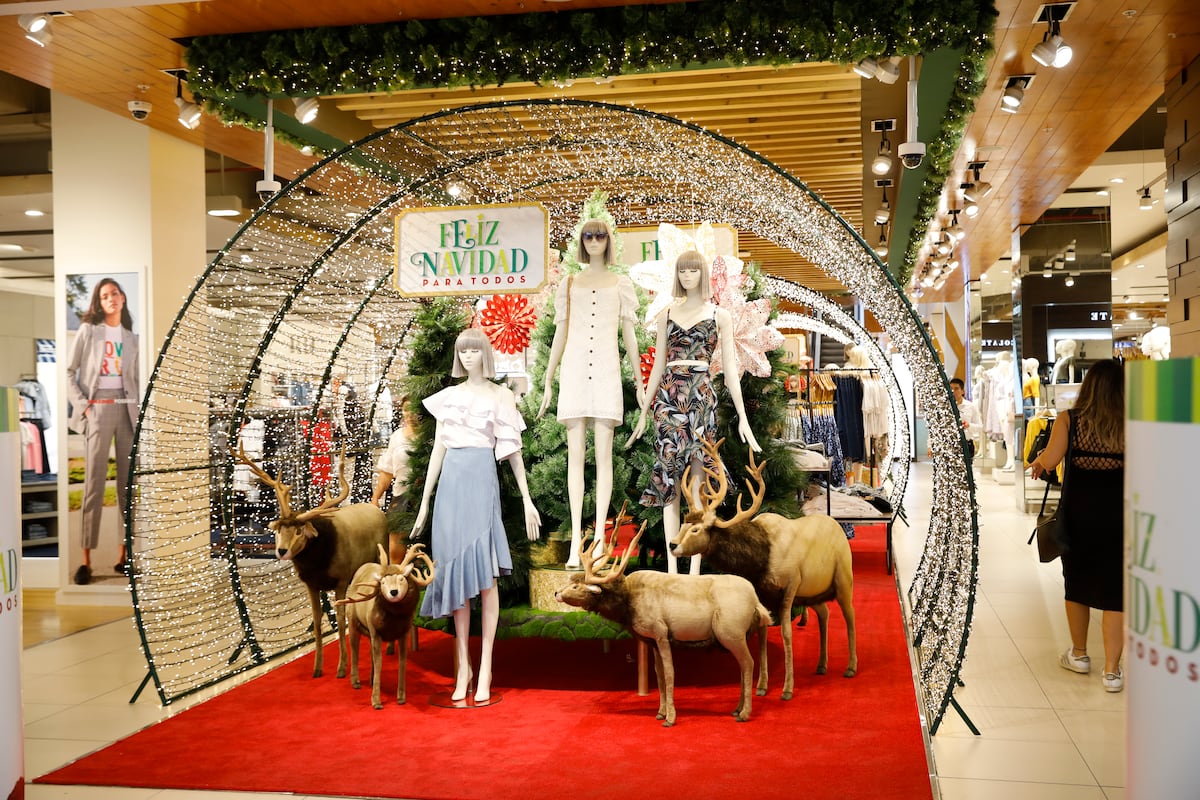 FOTOS DE LA DECORACION POR CAMPAÑA NAVIDEÑA DEL CENTRO COMERCIAL JOCKEY PLAZA. | Foto: GEC