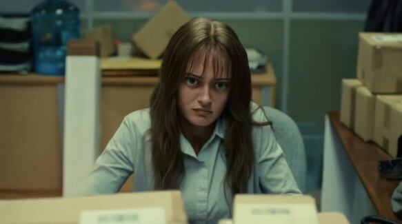 Ella Purnell intepreta a Rhiannon Lewis, quien lleva una vida oculta en "Sweetpea" (Foto: See-Saw Films y Sky Studios)