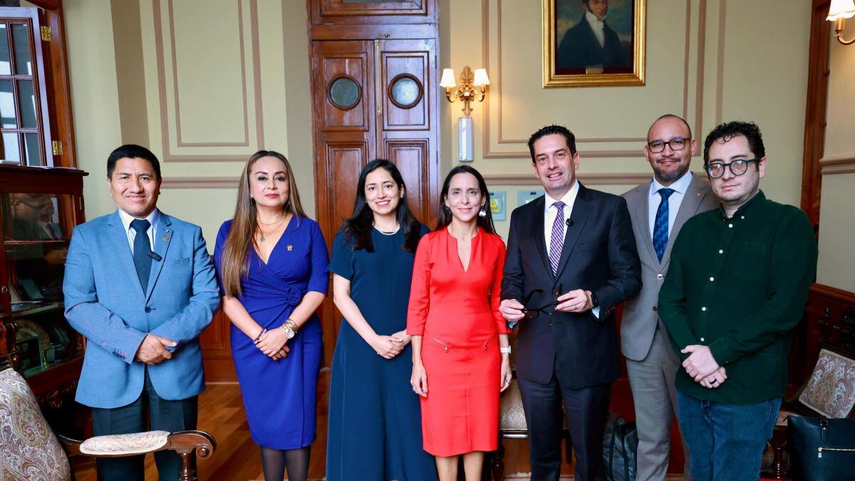 Congreso de Perú y Meta evalúan cooperación en inteligencia artificial y seguridad digital