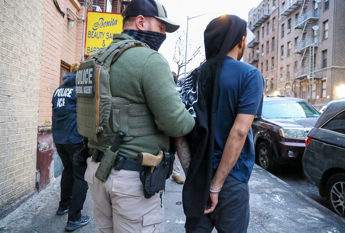 Ante una detención, expertos recomiendan mantener la calma (Foto: ICE /Flickr)