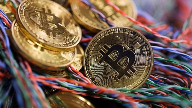 Piratas cibernéticos roban US$ 70 millones en bitcoines