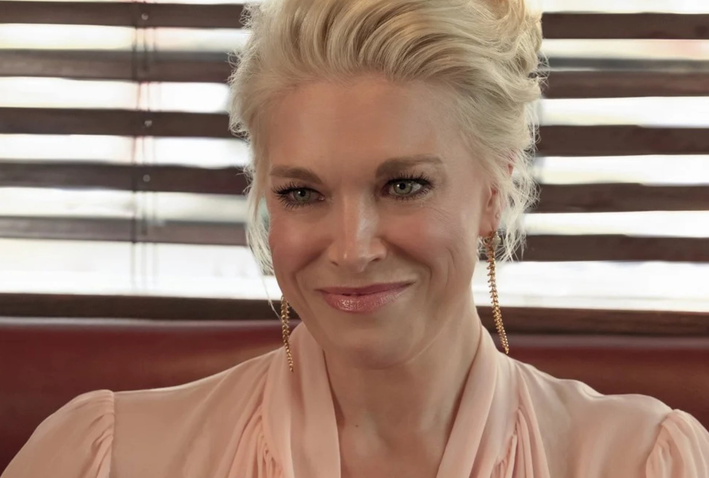 La actriz británica Hannah Waddingham regresa como Rebecca Welton en la cuarta temporada de la serie "Ted Lasso" (Foto: Apple TV)