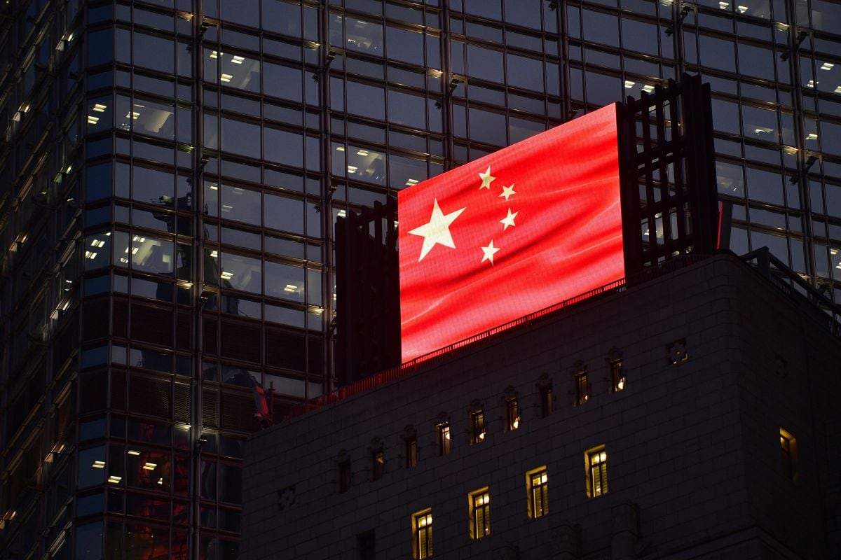 China se opone a sanciones de UE contra empresas relacionadas con Rusia