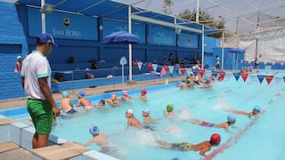 Academias de natación se preparan para acelerar reactivación en verano 2022