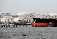 Irán amenaza con frenar exportaciones energéticas tras reimposición de bloqueo de EE.UU.
