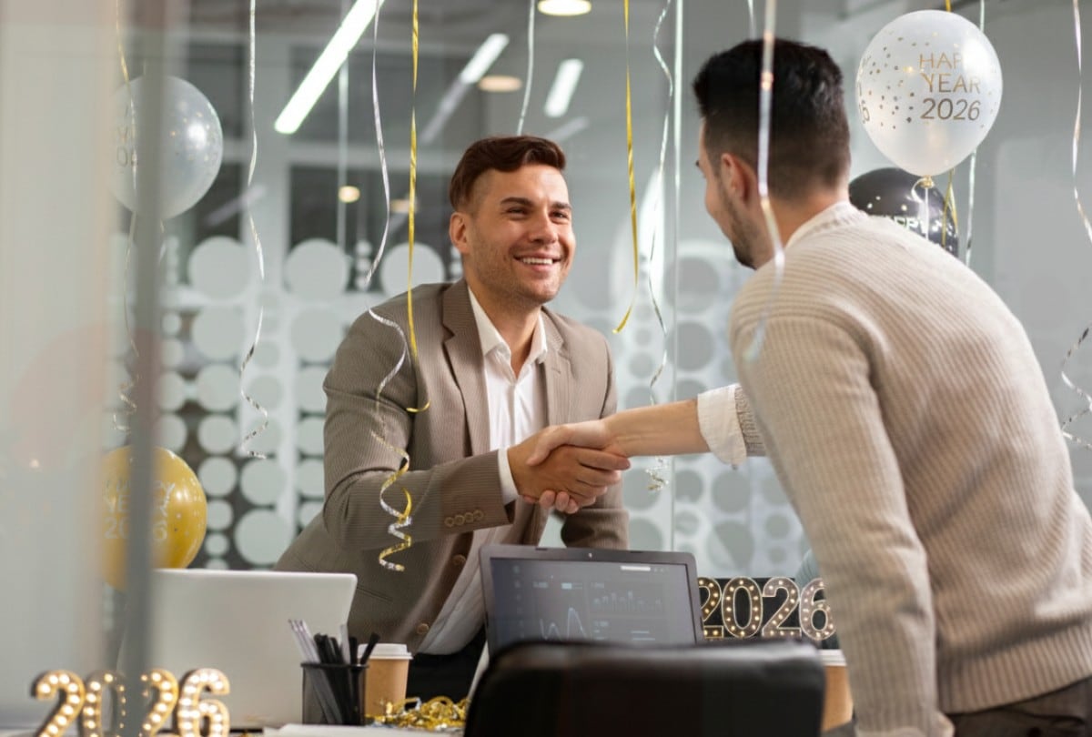 Estas frases de Año Nuevo 2026 para socios comerciales ayudan a agradecer la confianza y reforzar relaciones profesionales. | Crédito: Imagen creada por Gestión Mix usando la IA de Gemini