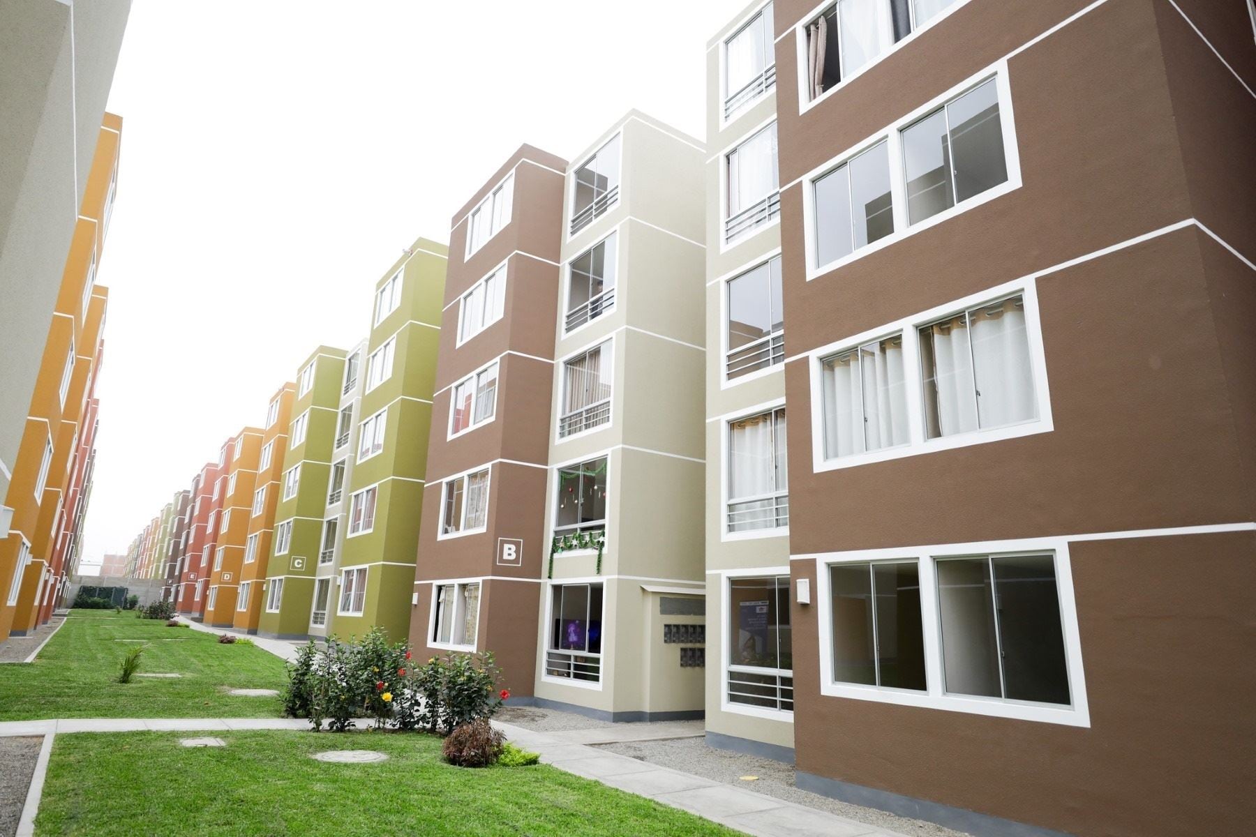 El proyecto de reglamento de la Ley de Vivienda de Interés Social también incluye reglas para las inmobiliarias que combinen VIS, Vivienda Única de Interés Social y vivienda convencional en un mismo desarrollo inmobiliario. (Imagen: Andina)